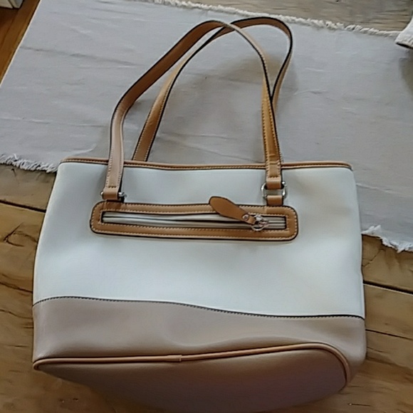 handbag - Picture 2 of 3
